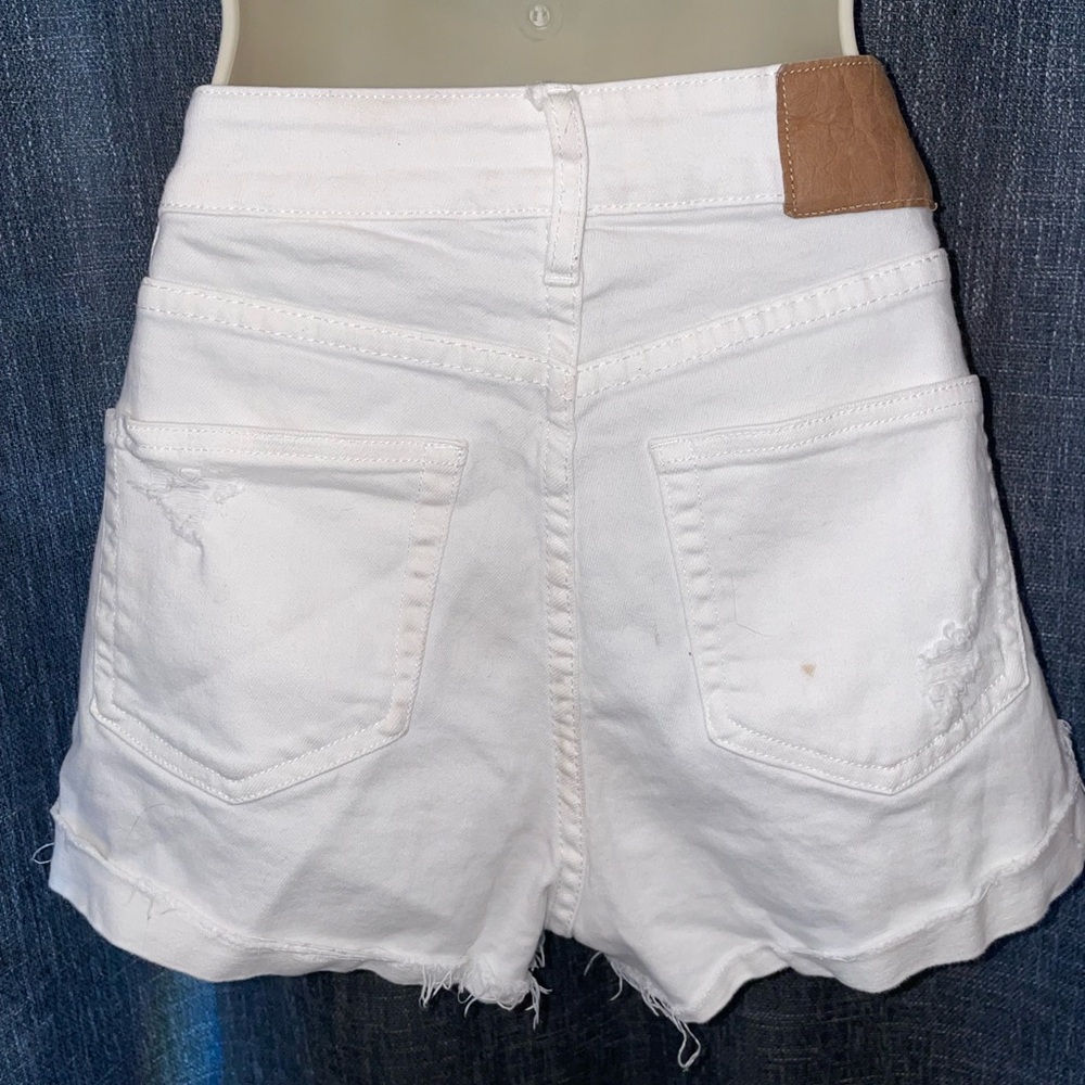 H&M White Distressed Denim Shorts - Picture 2 of 3